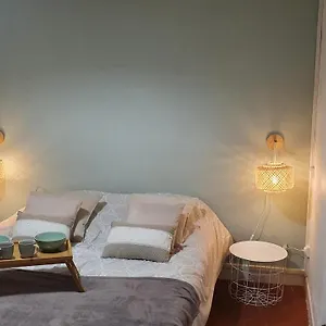 Apartamento T2 Cosy Au Calme,entree Autonome,centre Historique, Montélimar