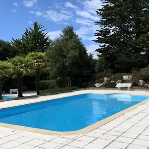 https://ker-heora-maison-avec-piscine-partage.inbrittany.com