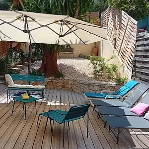 https://nice-gairaut-jardin-prive-grand-f1-lumineux-piscine-collective.fr-provencehotel.com