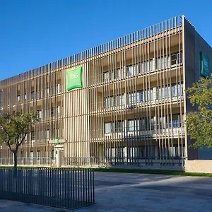 Ibis Styles Centre Hotel